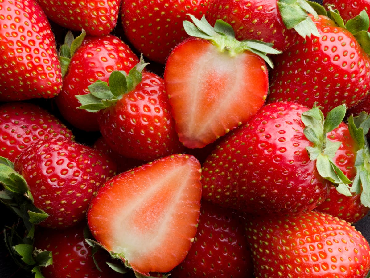 Las posibilidades de la fresa en dulce y en salado