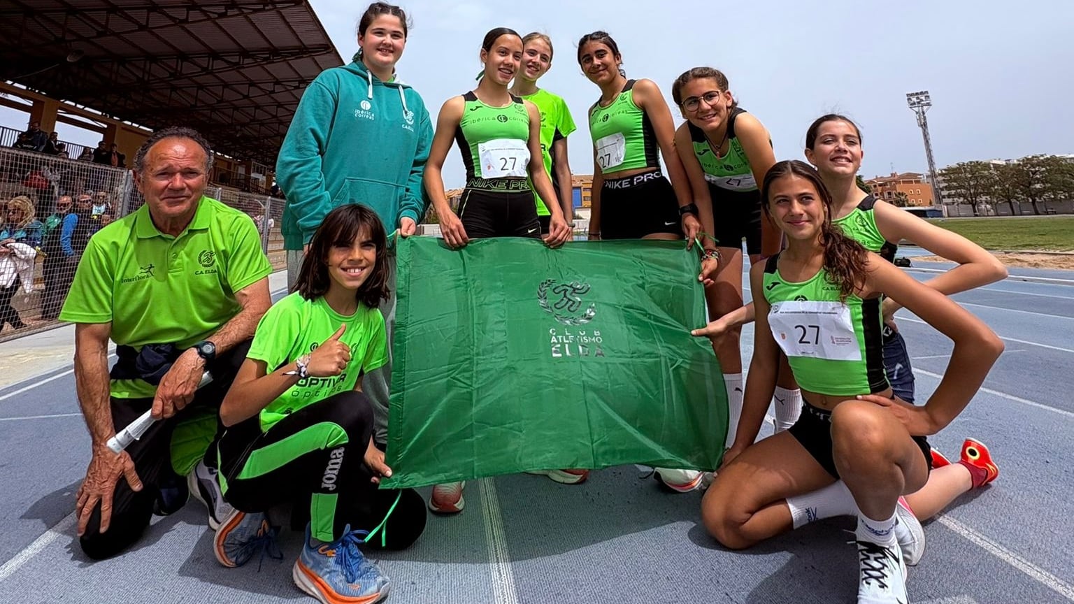 El Sub 14 femenino del C. A. Elda se colgó el bronce provincial