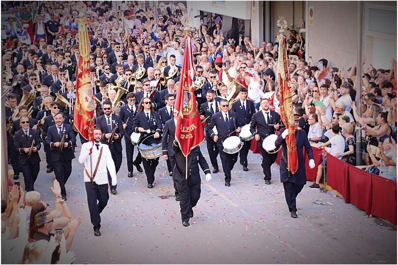 Banda Municipal de Villena en La Entrada