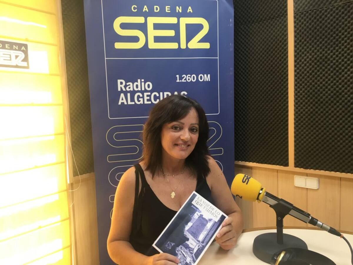 Juana Ríos presenta su primera novela