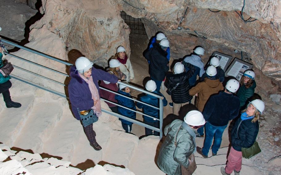 Las jornadas de divulgación incluyen la visita a las minas de &#039;lapis specularis&#039;.