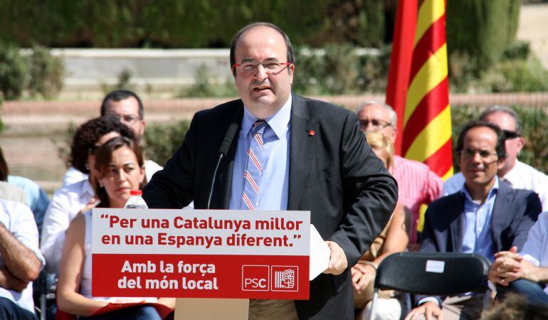 El PSC acusa el Govern de Mas de "menystenir" el món local i presenta un decàleg per reconduir les relacions