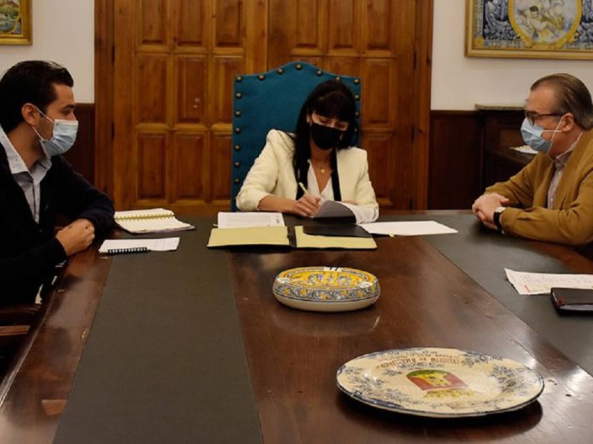 Renovado el convenio entre el Ayuntamiento y Cáritas