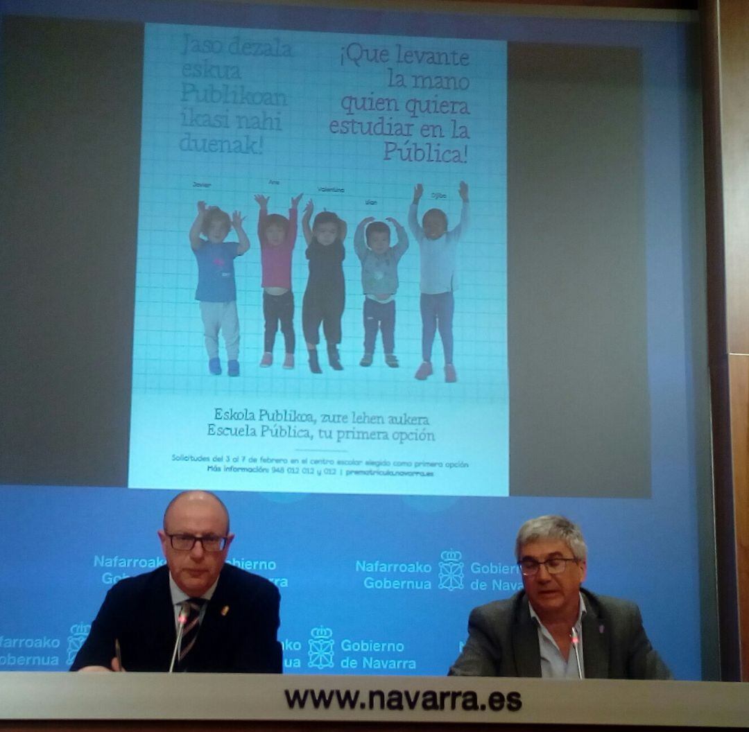 En Pamplona, el consejero de Educación, Carlos Gimeno, presenta la campaña de prematriculación en Educación Infantil y Primaria para el próximo curso