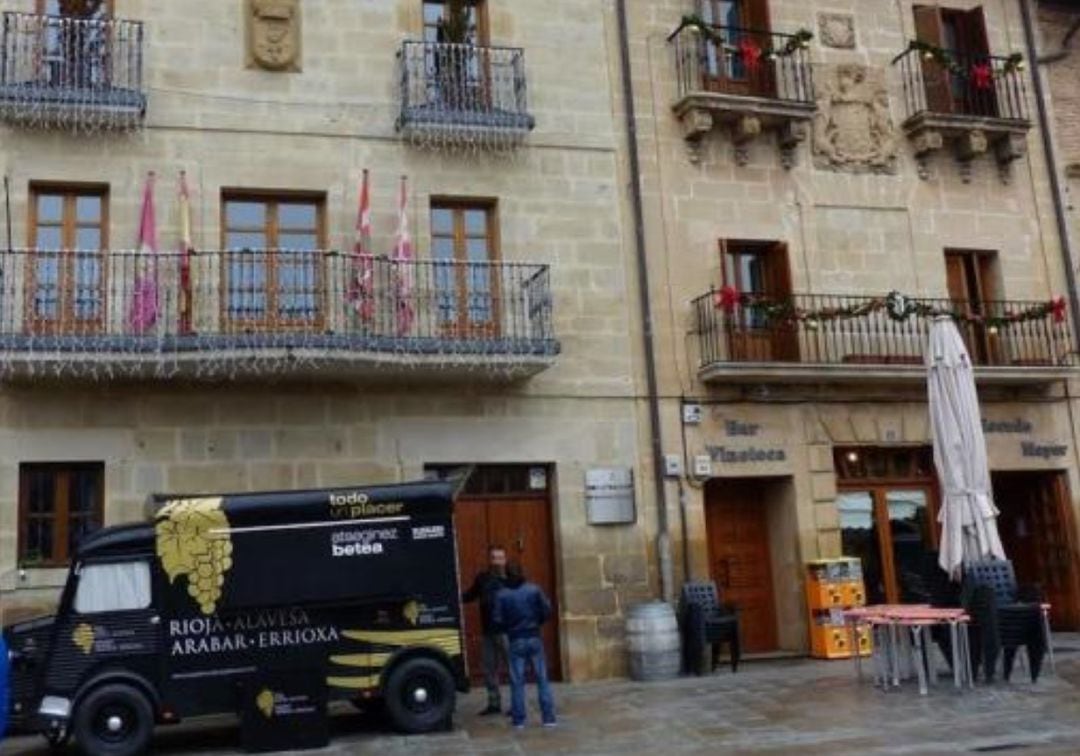 Plaza del Ayuntamiento de Oyón