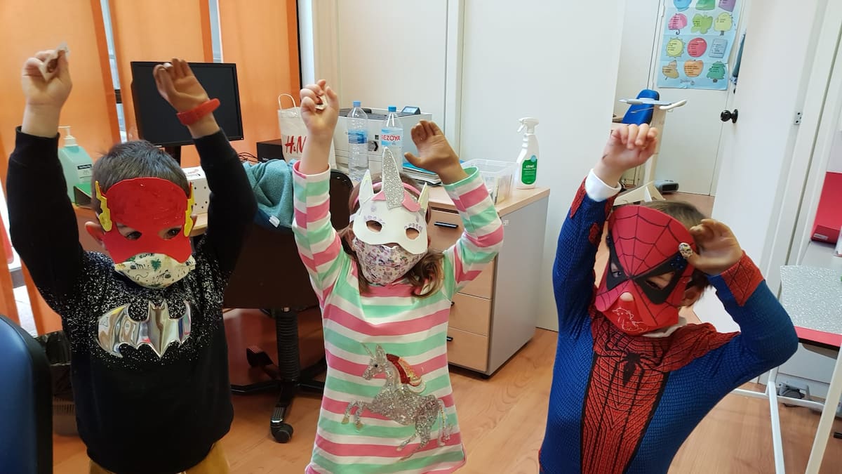 Hablamos de una escuela para que los niños aprendan a vivir con prótesis