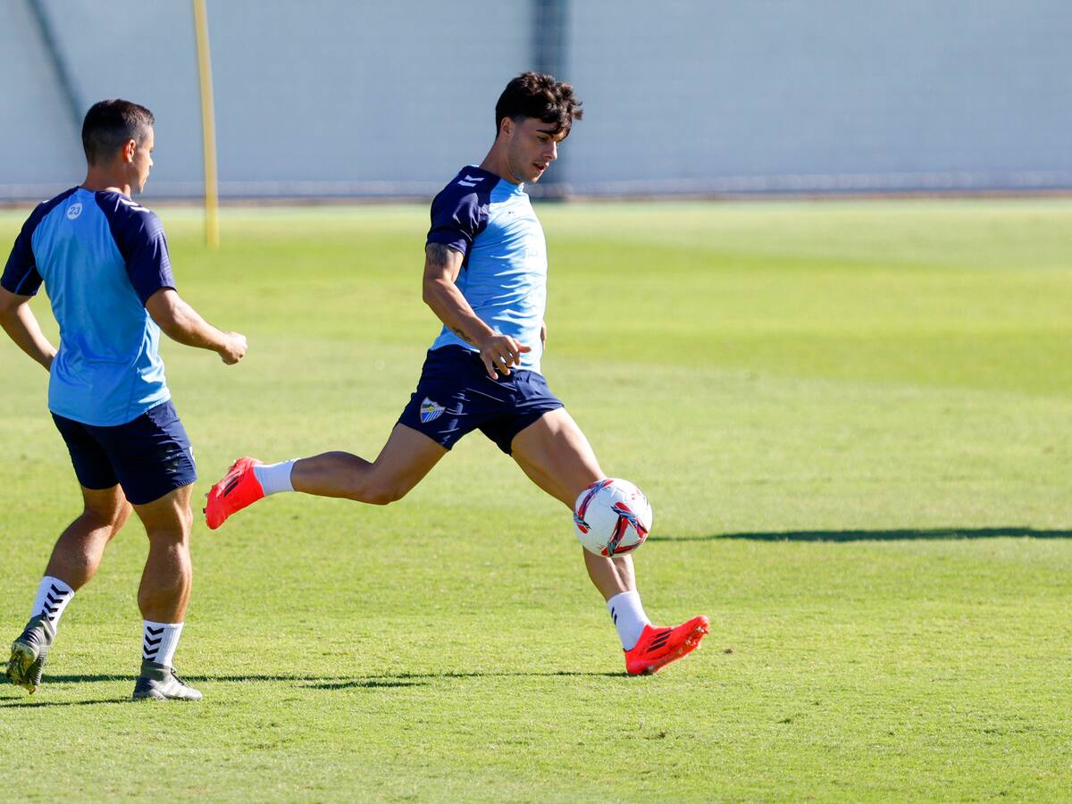 El Málaga inicia la semana de trabajo sin Antoñito Cordero y Aaron Ochoa