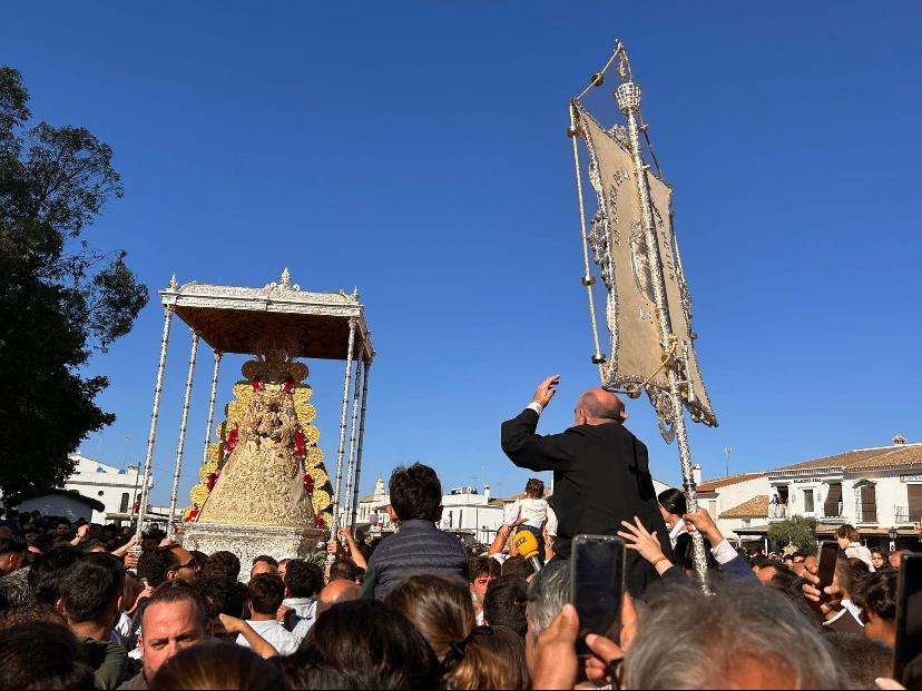 Hdad Rocío La Línea Lunes de Rocío.