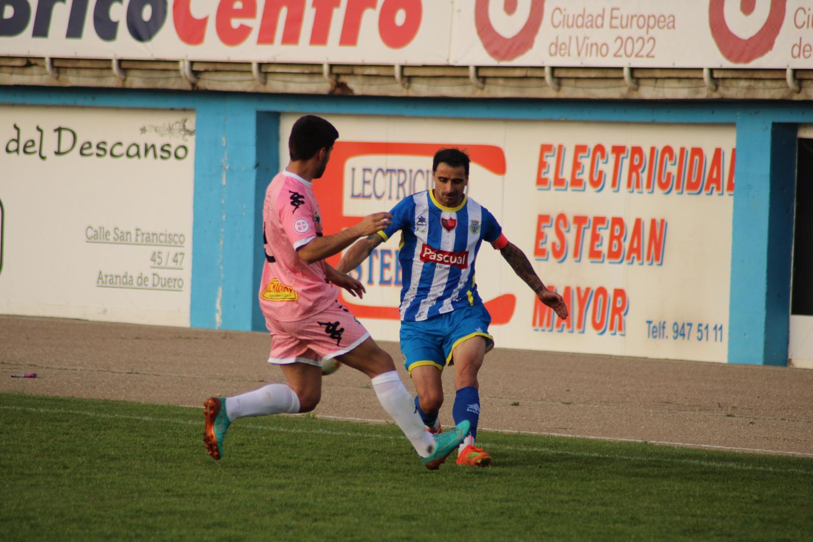 Zazu, capitán de los blanquiazules logró el ascenso a Segunda RFEF