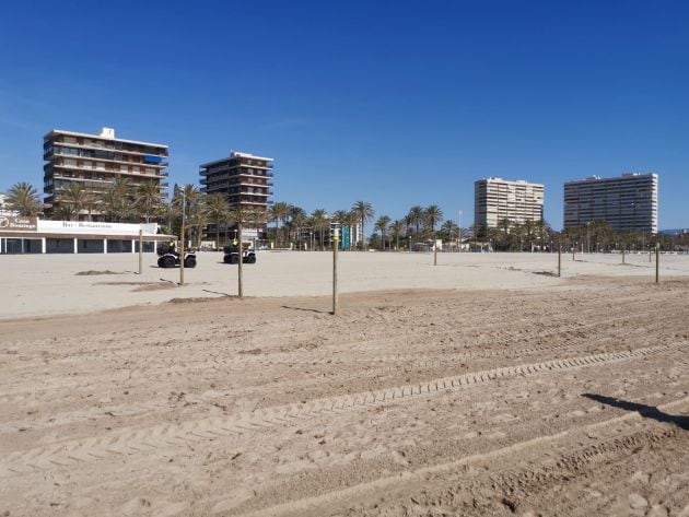 Zonas delimitadas para tomar el sol e instalarse cumpliendo la distancia social