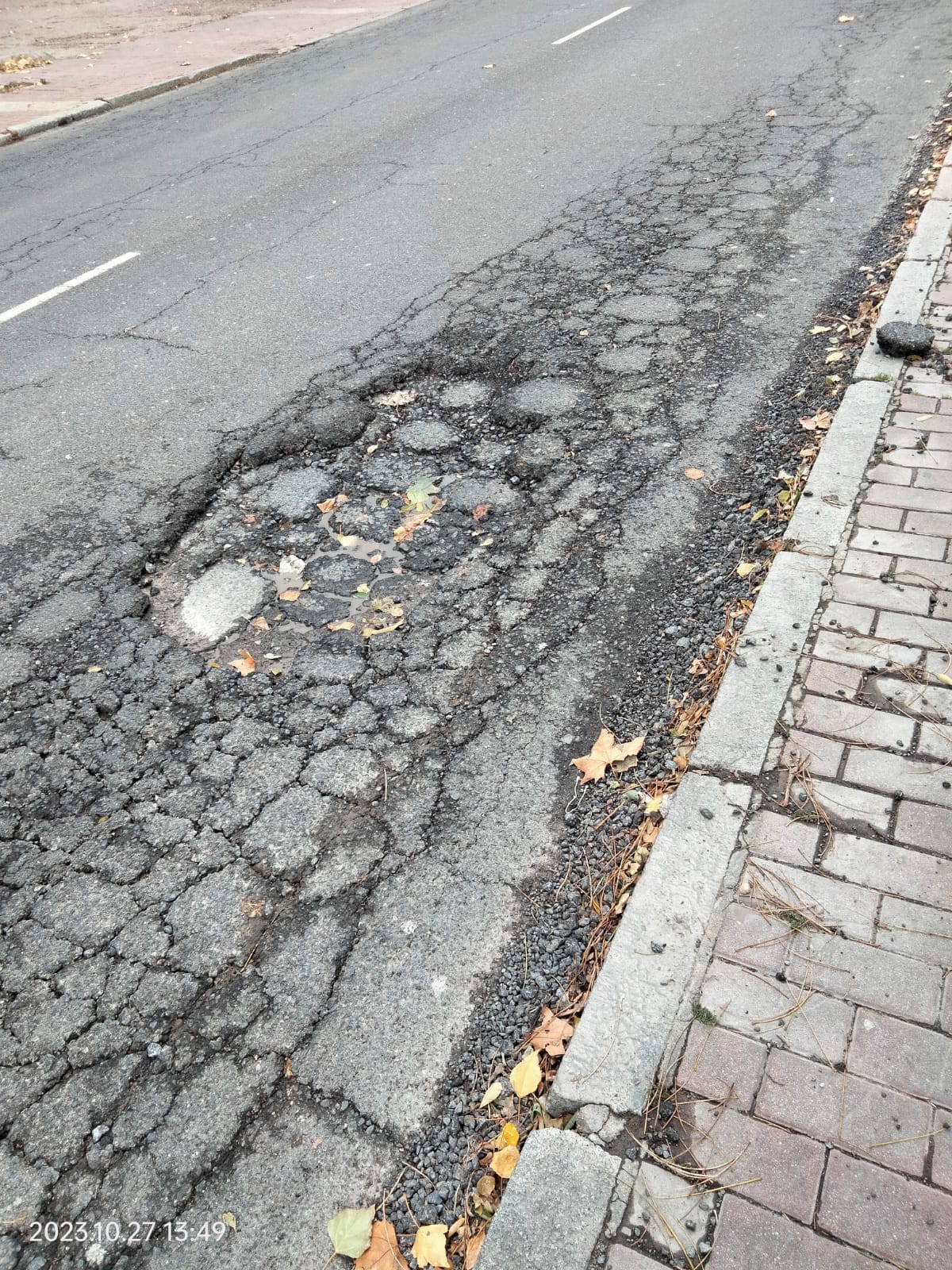 Asfalto en la Avenida Juan Pablo II