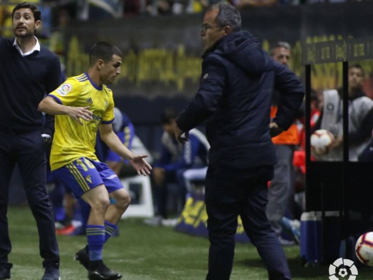 Víctor: "Estamos de lleno en la pelea por el ascenso"