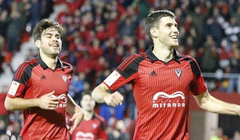 El Mirandés recibe al Alavés hoy sábado a las 20,15 h. en Anduva.