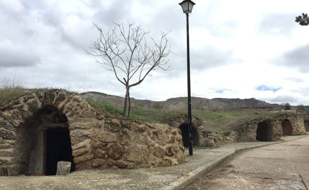 Cuevas del Carril en Albalate de las Nogueras (Cuenca).