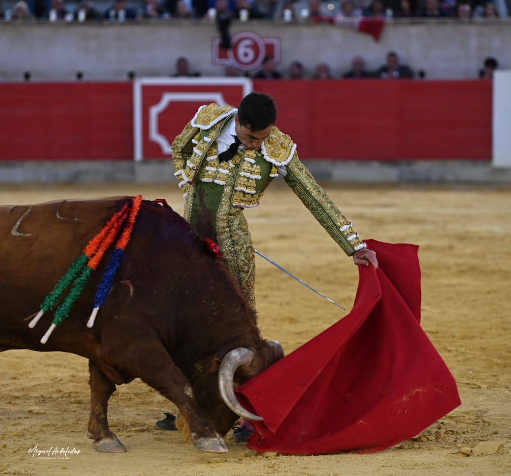 Paco Ureña, diestro lorquino en el Coso de Sutullena.