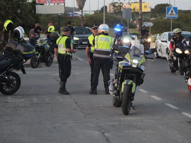 Policía Local de El Puerto durante la 'motorada'