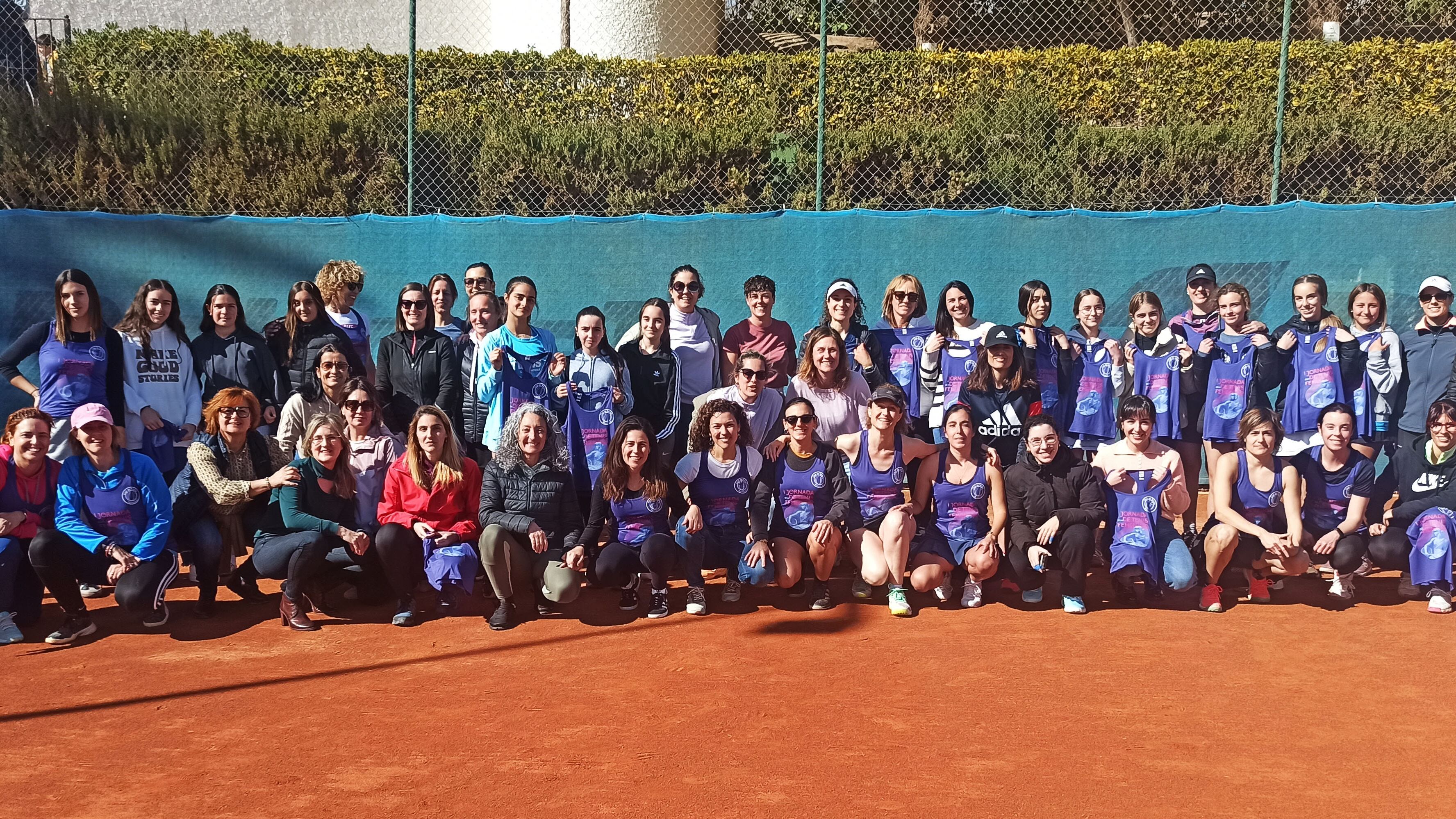 Participantes en la I Jornada de Tenis Femenino