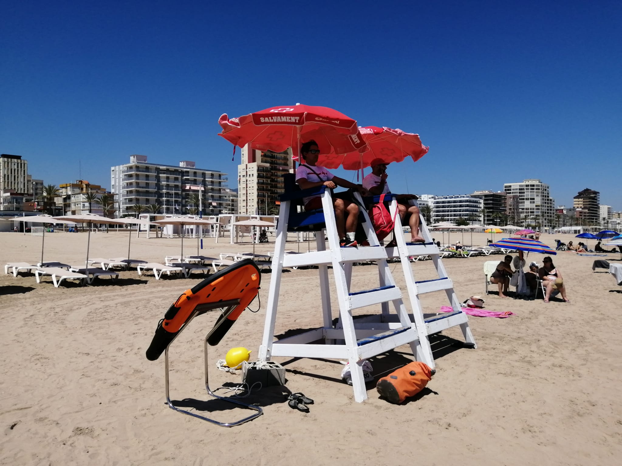 Puesto de socorrismo en la Playa de Gandia.