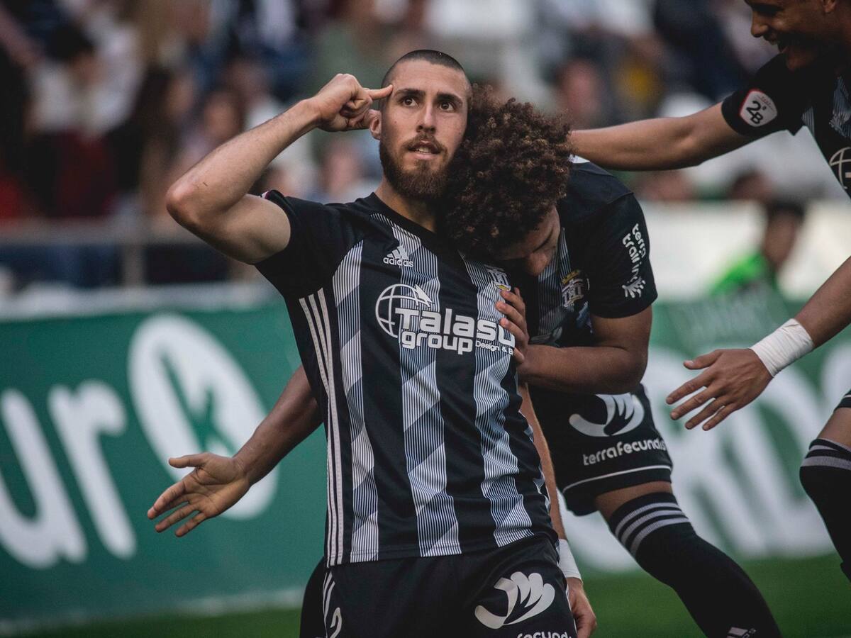 Andújar: "Me voy con un orgullo increíble de haber podido vestir esta camiseta"