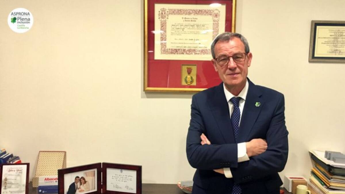 Lucio Gómez: "Pido disculpas por presentar el cartel de Asprona coincidiendo con el del Cotolengo"