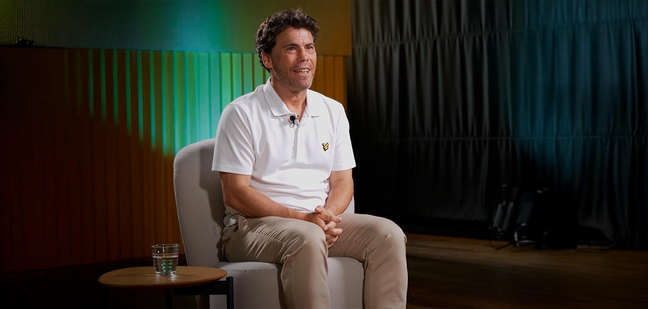 Una entrevista diferente y divertida de los niños y niñas de la Generación Alpha con el míster catalán.