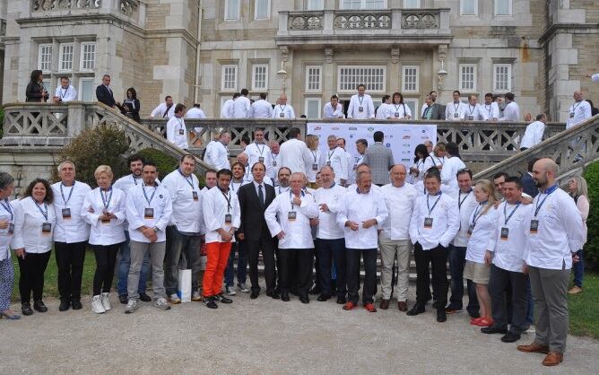 En la directiva permanecen Juan Mari Arzak, como presidente de honor y fundador, y Andoni Luis Aduriz, como secretario, además de Joan Roca, Francis Paniego, Jesús Sánchez, Susi Díaz, Adolfo Muñoz, Joaquín Felipe, Mario Sandoval, Firo Vázquez y Pedro Salcedo. Se suman a la directiva Pedro Mario Pérez, Quique Dacosta y Santi Elías.