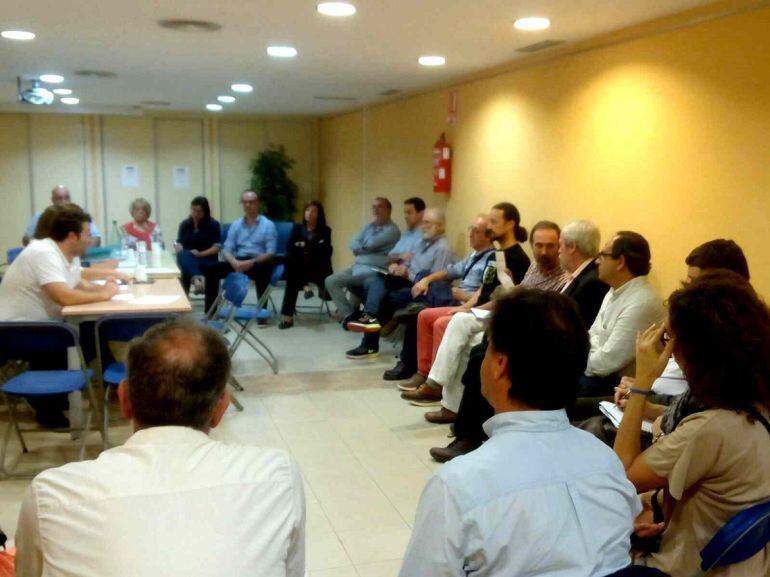 Momento de la constitución del Consell d'Urbanisme de Dénia, celebrado esta semana. 