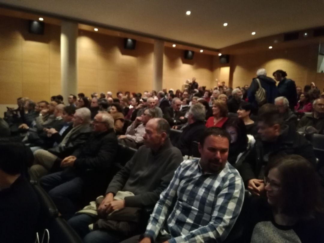 El público abarrotó el centro cultural Río Selmo