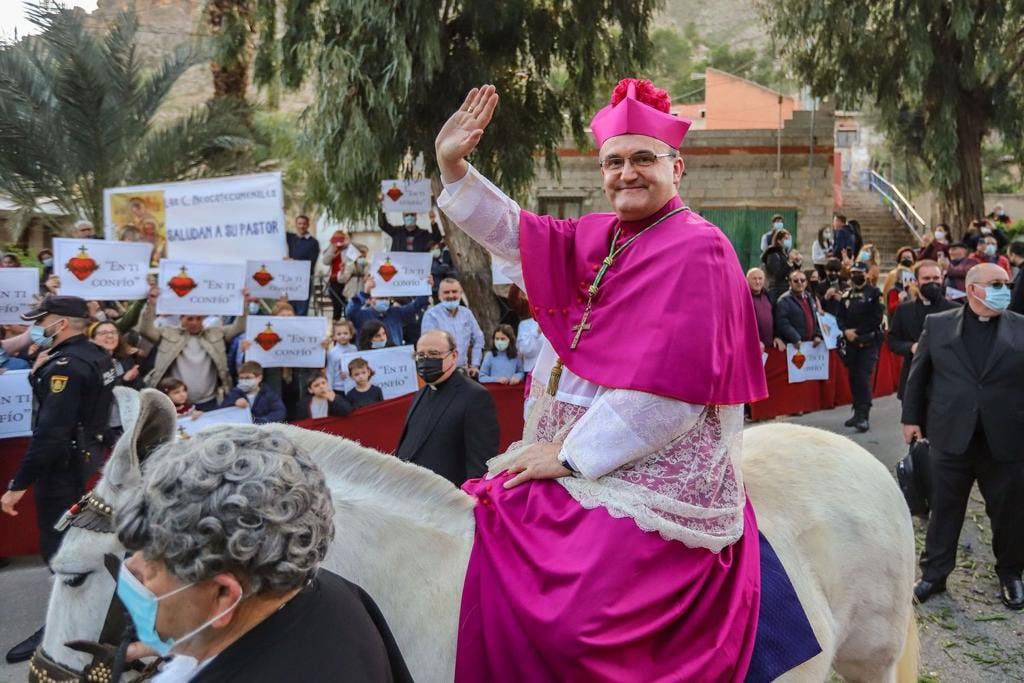 El obispo José Ignacio Munilla en el acto de toma de posesión al frente de la Diócesis Orihuela-Alicante