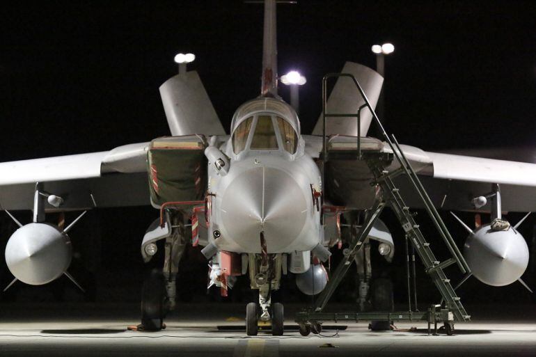 Cazabombarderos Tornado de la fuerza aérea británica en la base de Akrotiri, en Chipre.