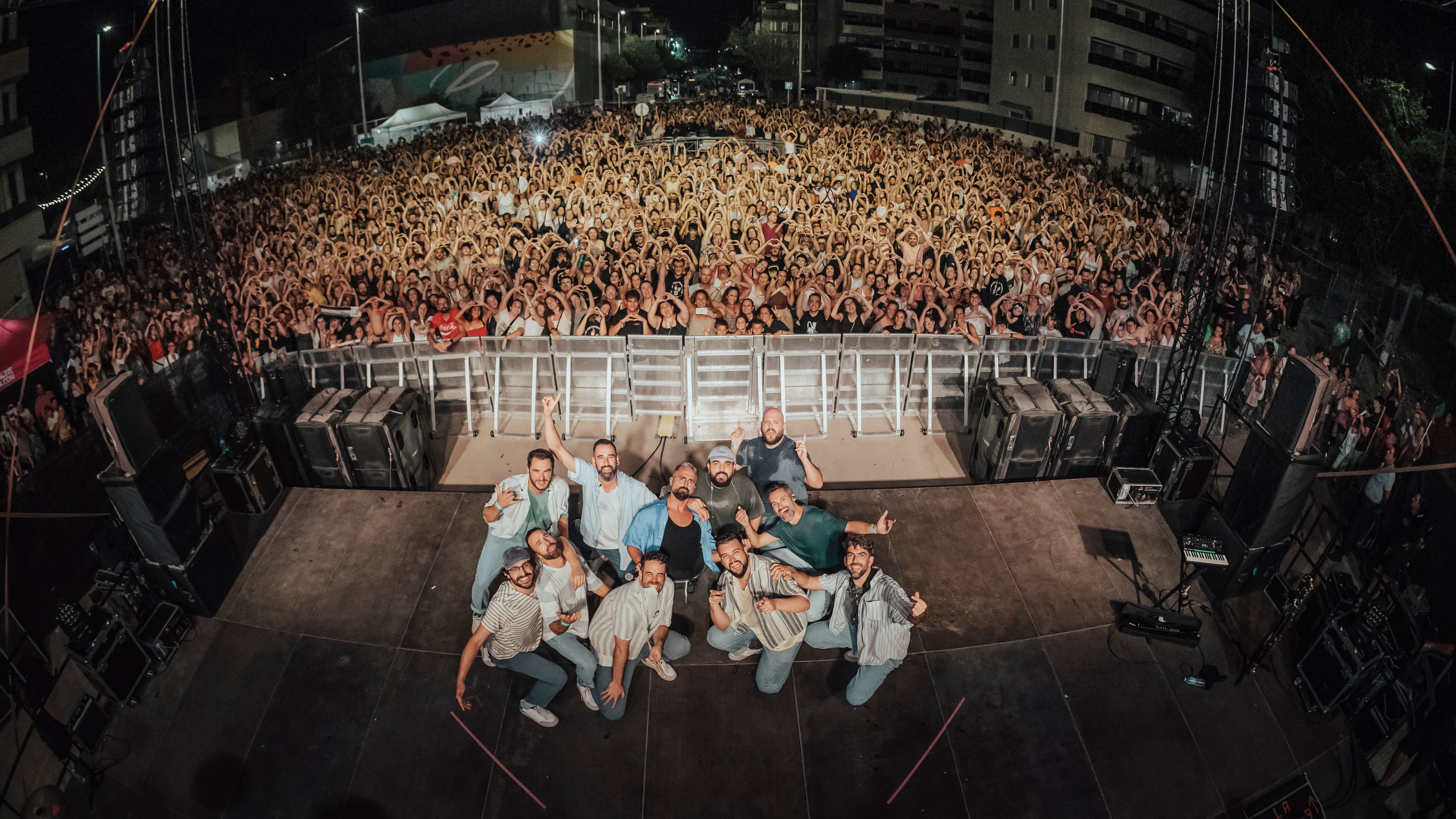 El concierto de la Fúmiga reunió este lunes a miles de personas en Paioporta