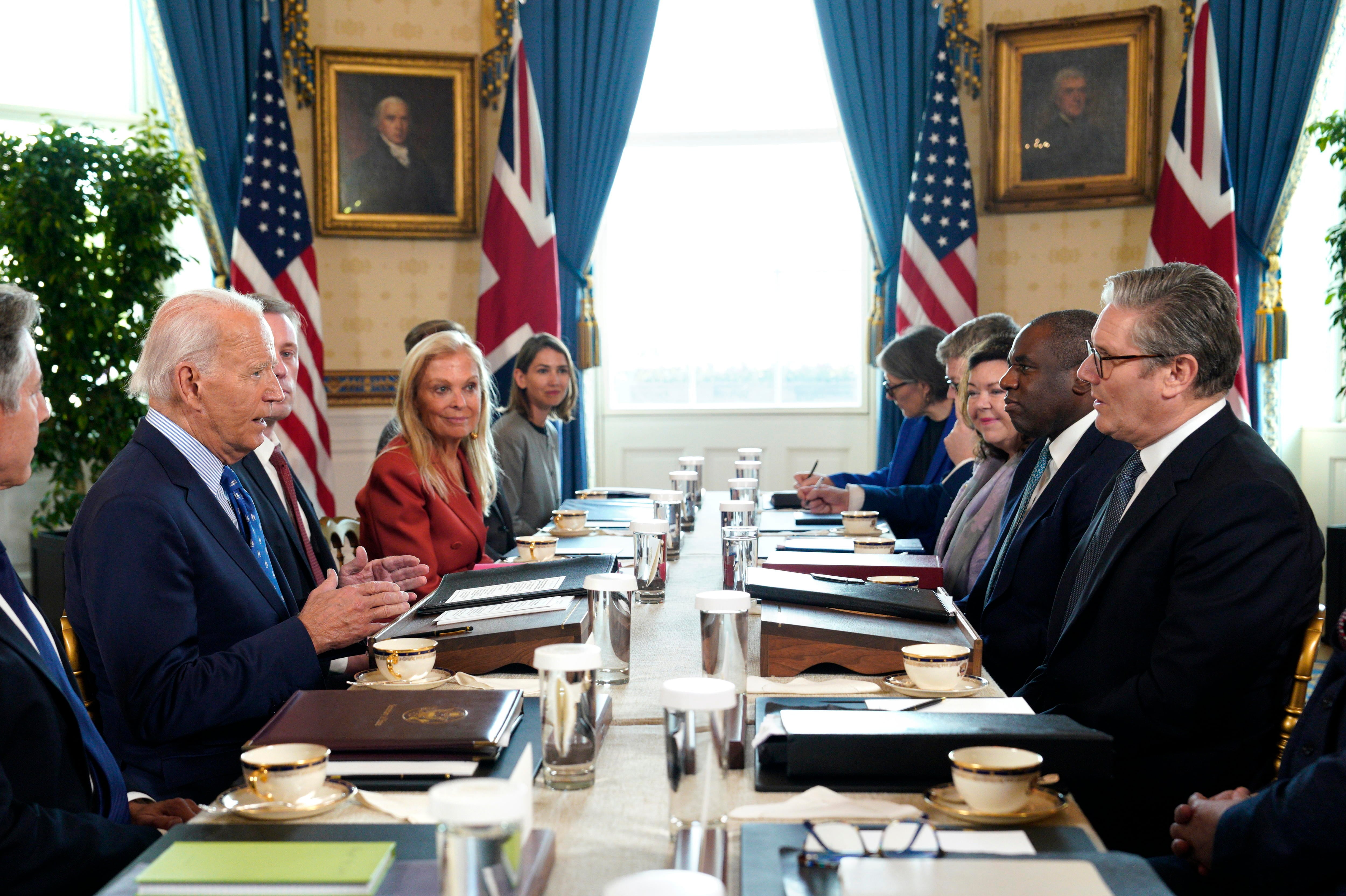 El presidente de EEUU, Joe Biden, y el primer ministro británico, Keir Starmer, durante su reunión en la Casa Blanca.