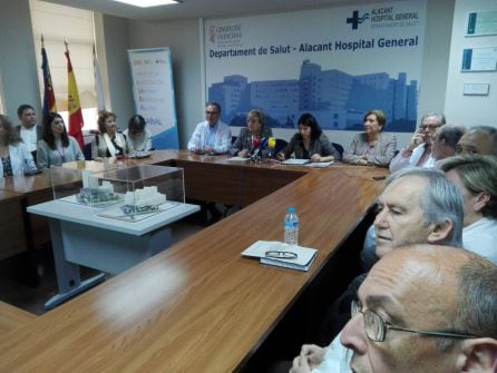 La consellera Ana Barceló, durante la presentación del proyecto de ampliación de Urgencias del Hospital General de Alicante.