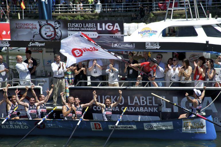 Urdaibai celebra el triunfo en la primera bandera de la temporada