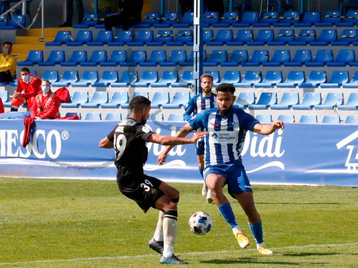 Mourad y Ángel no estarán por sanción ante el Barcelona B