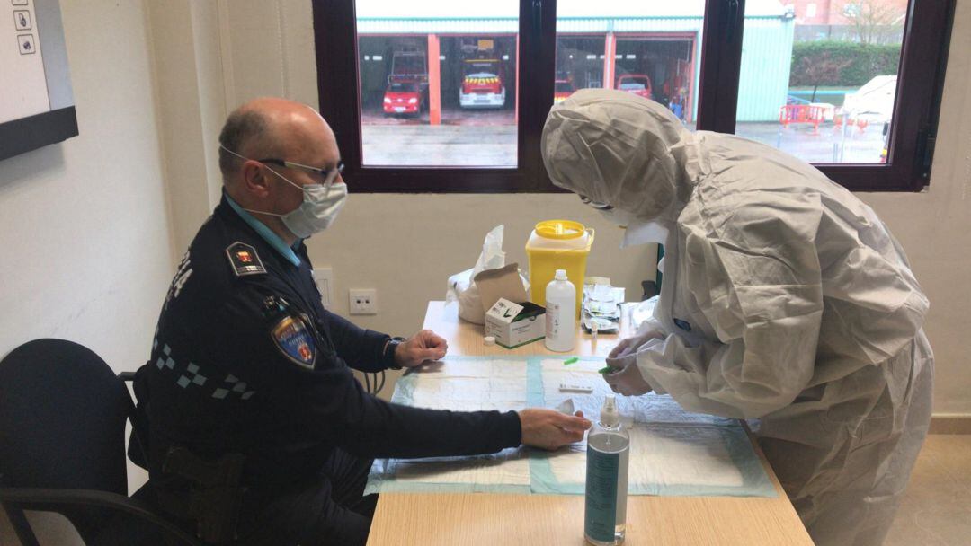 Las pruebas se están realizando a trabajadores de servicios esenciales 