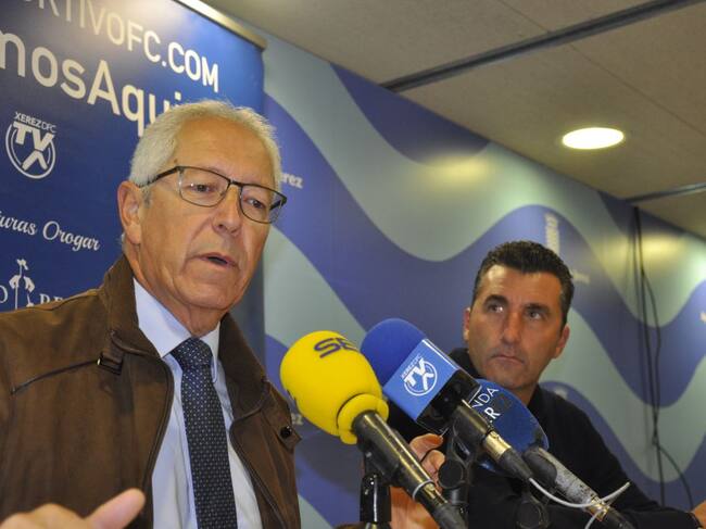 Rafael Coca y Edu Villegas durante una rueda de prensa reciente