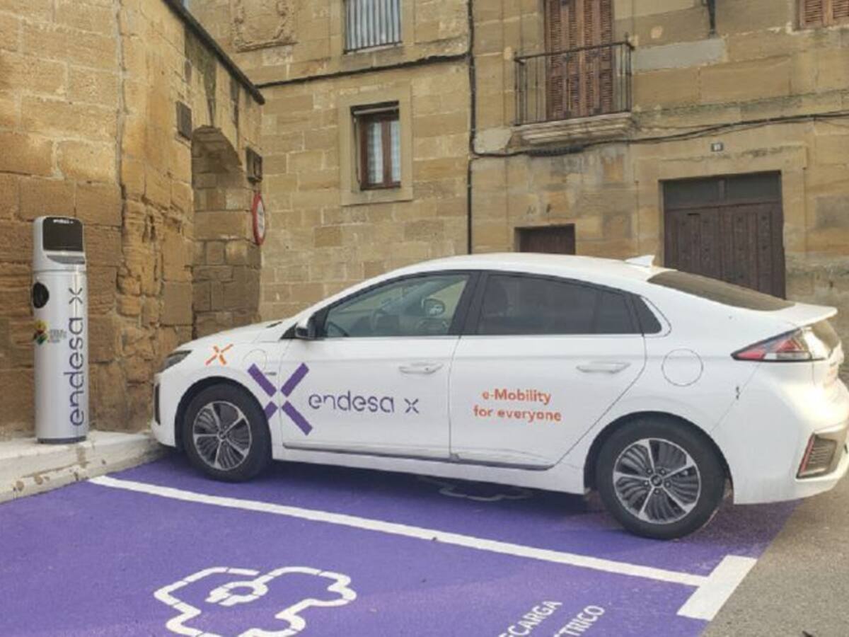 La Junta ofrece en su web un mapa de puntos de recarga de vehículo electrico en Castilla y León