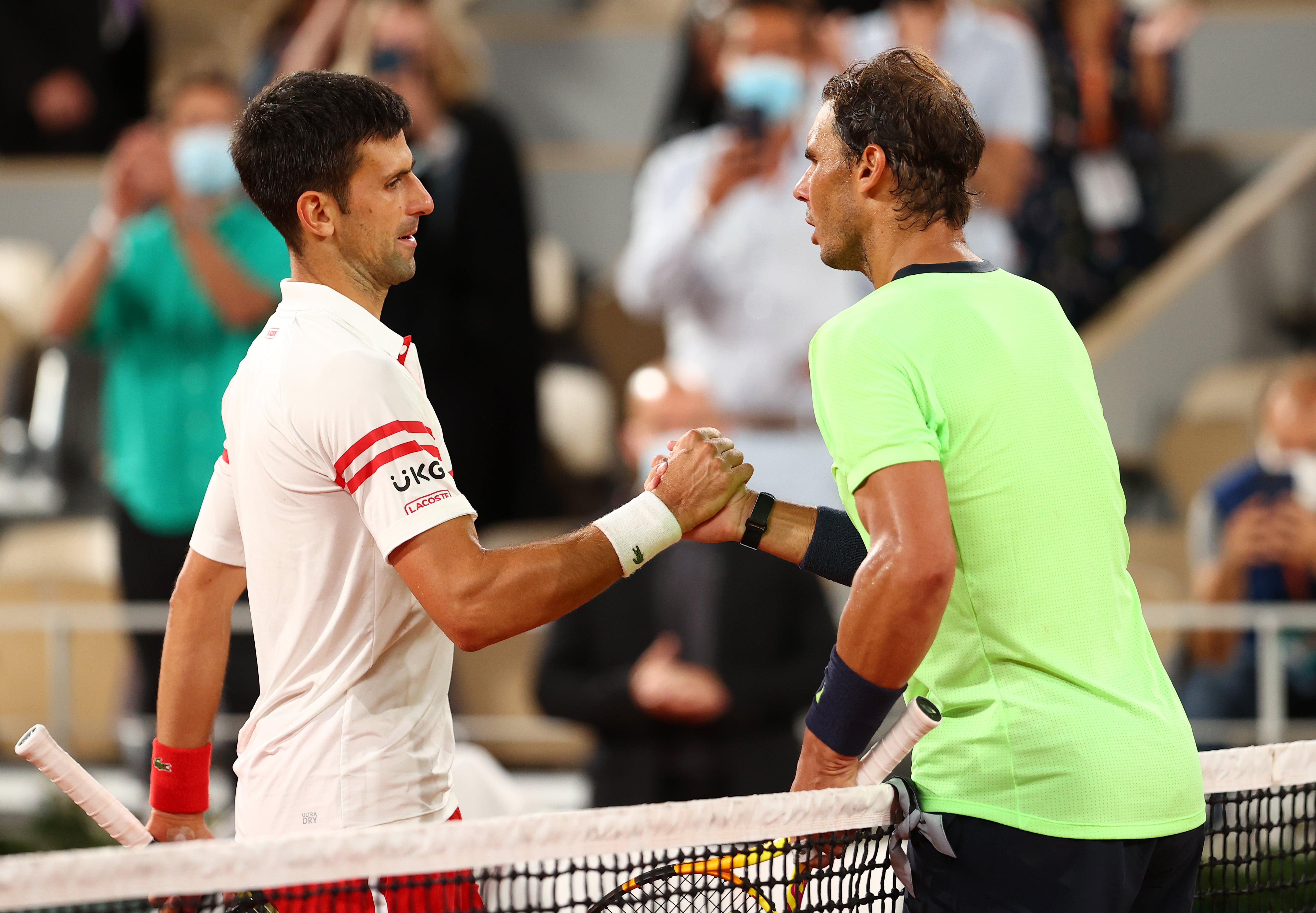 Novak Djokovic saludando a Rafa Nadal