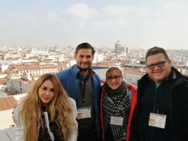 Priscilia Pacheco (Derecha)