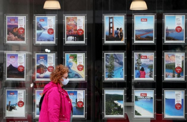 Las agencias de viajes hacen reservas también para las vacaciones de verano.