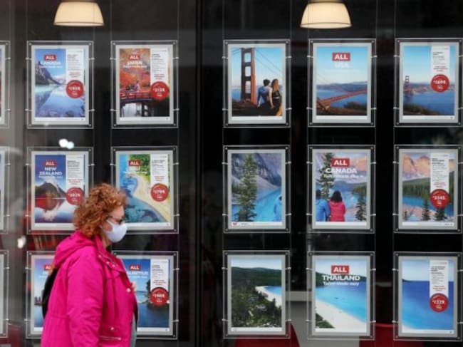 Las agencias de viajes hacen reservas también para las vacaciones de verano.