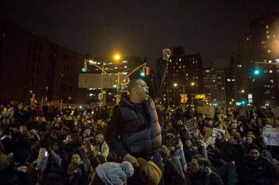 Protestas en Manhattan pidiendo justicia por la muerte de Eric Garner