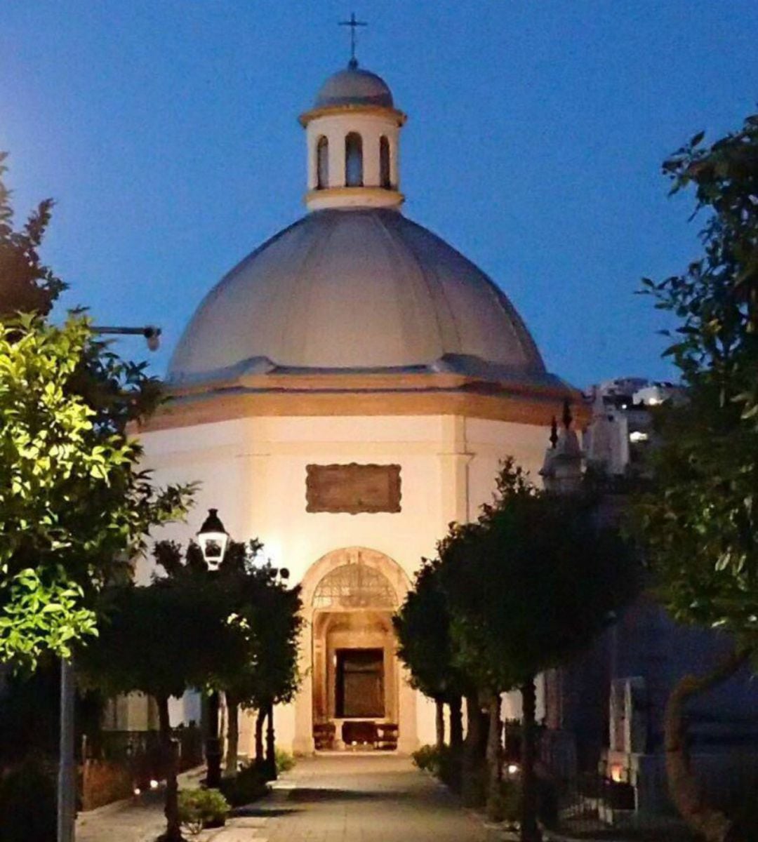 Imagen de la capilla del cementerio de San Miguel de Málaga