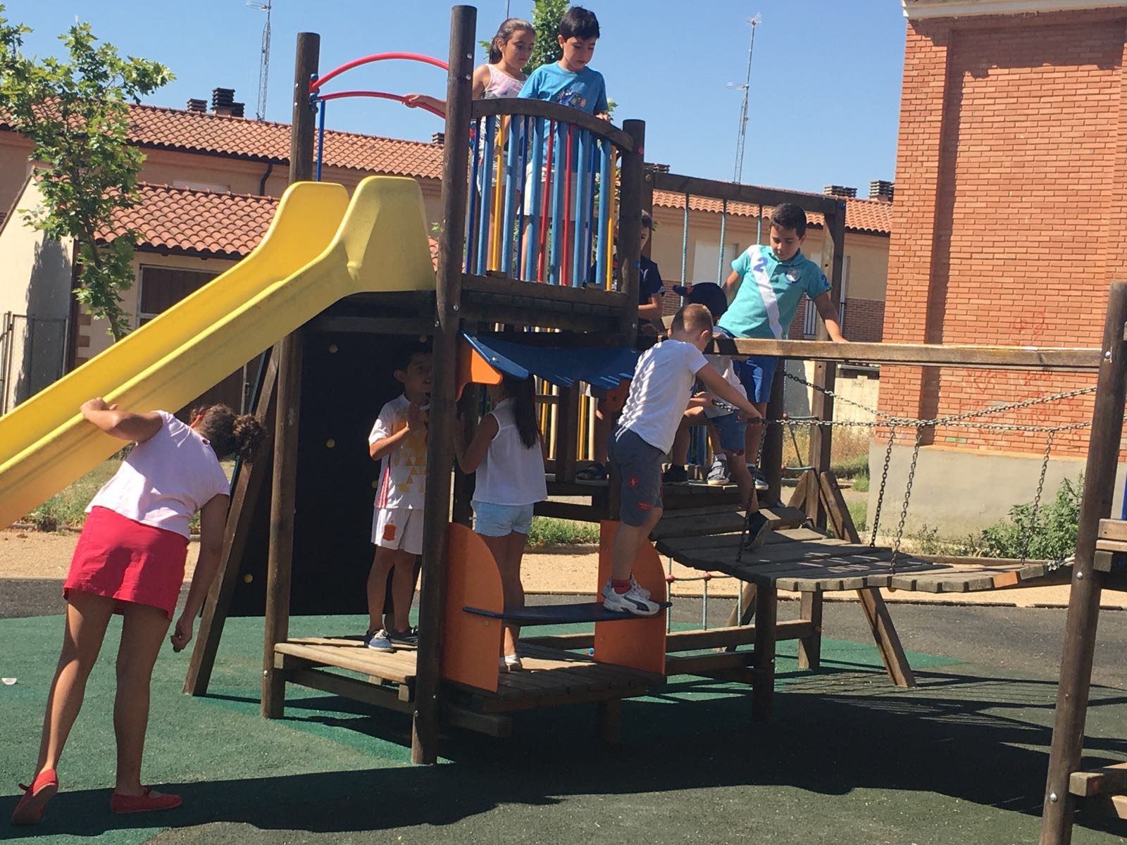 Parque infantil de Meneses de Campos (Palencia)