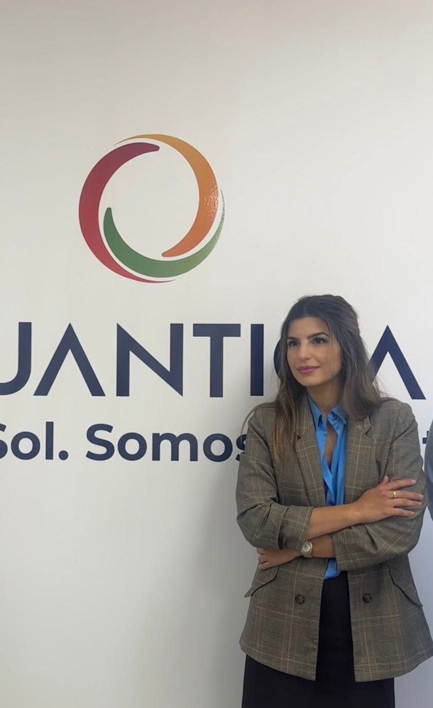 María Santiago, Responsable del Departamento Legal en Quantica