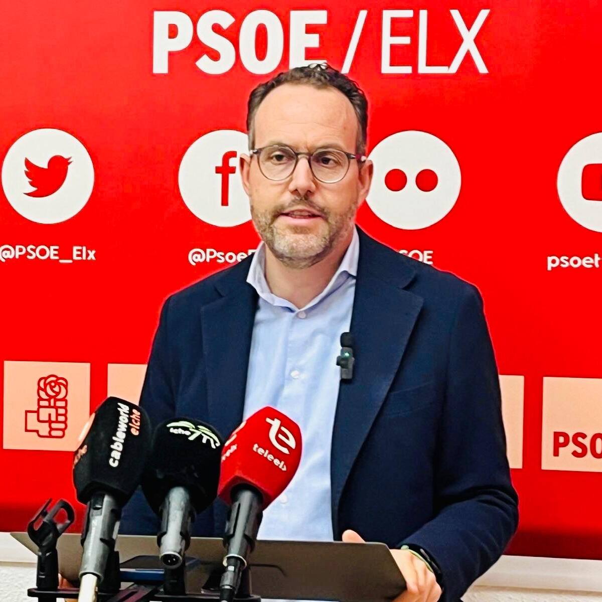 El PSOE de Elche pide retirar la moción de Vox del pleno por “vulnerar la Constitución”