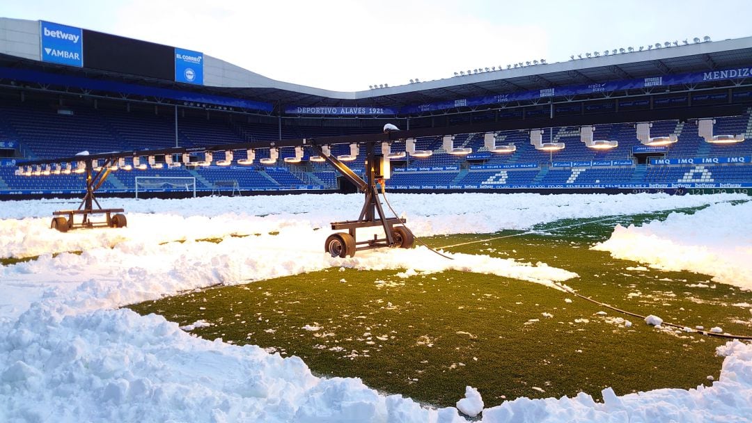 El estadio de Mendizorroza el sábado por la mañana.