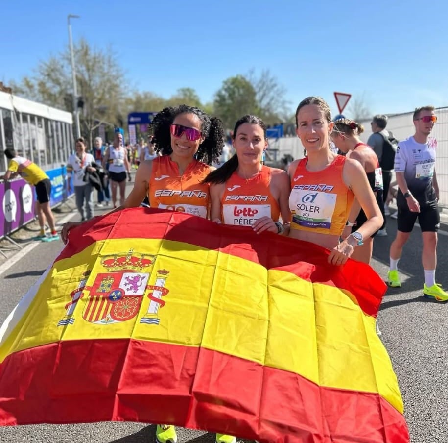 El equipo español de media maratón donde está la atleta del Trops-Cueva de Nerja Ikram Rharsalla, consiguió la medalla de bronce en el Campeonato de Europa