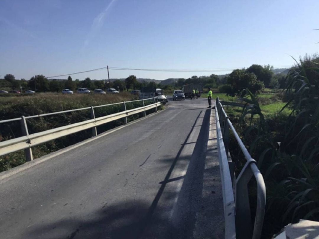 Puente sobre el río Guardal en Benamaurel